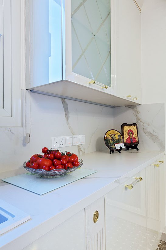 white-quartz-elegance-kitchen-sink