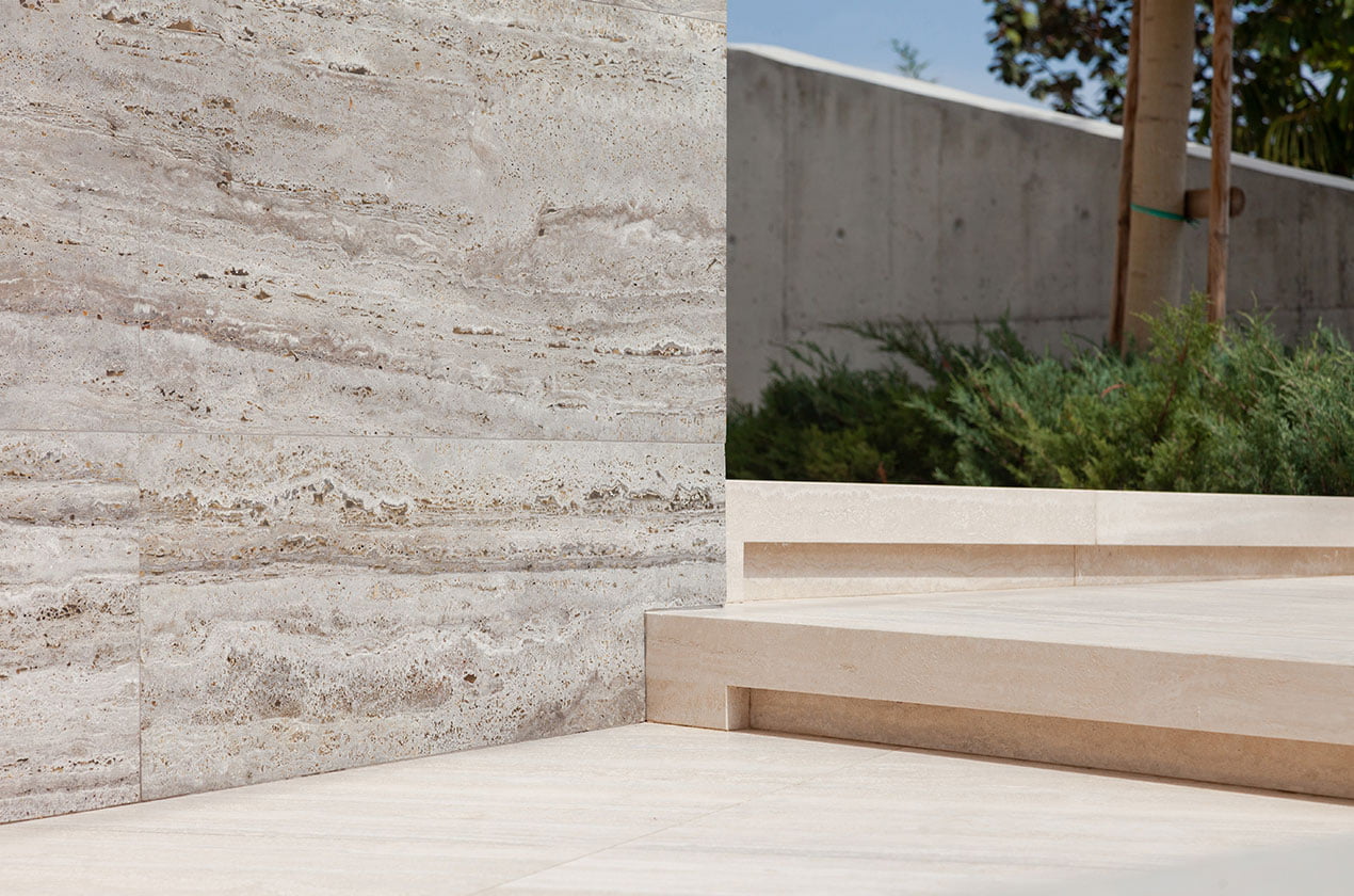 travertine classico step closeup