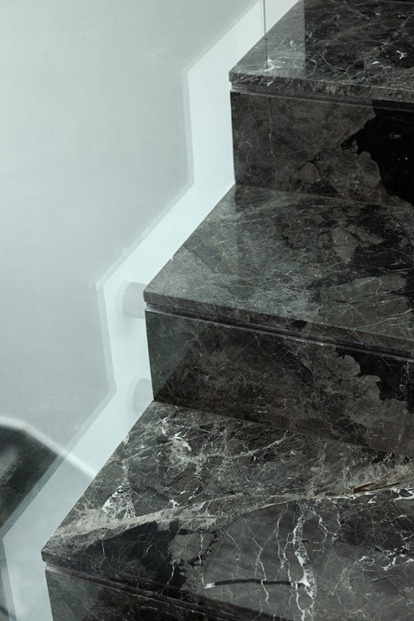 Black marble argos flooring steps detail