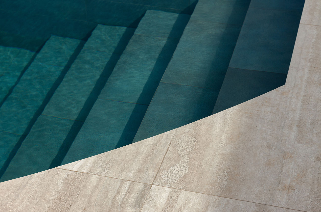 Travertino classico outdoor pool marble tiles